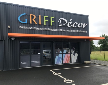 Devanture de Griff Décor, imprimerie à Saint-Macaire-en-Mauges (49)